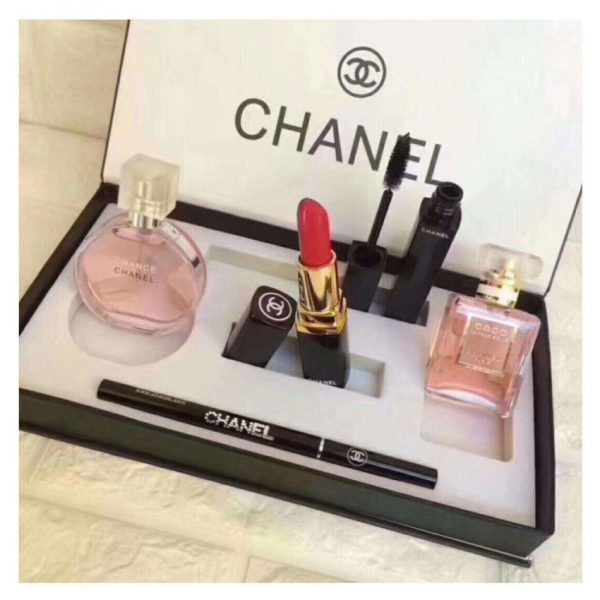 George Eliot Demostrar Haz un esfuerzo Chanel Gift Set (2 Perfume + 4 Lipstick Intense Lip Color) 100Gm - Branded  Fragrance India